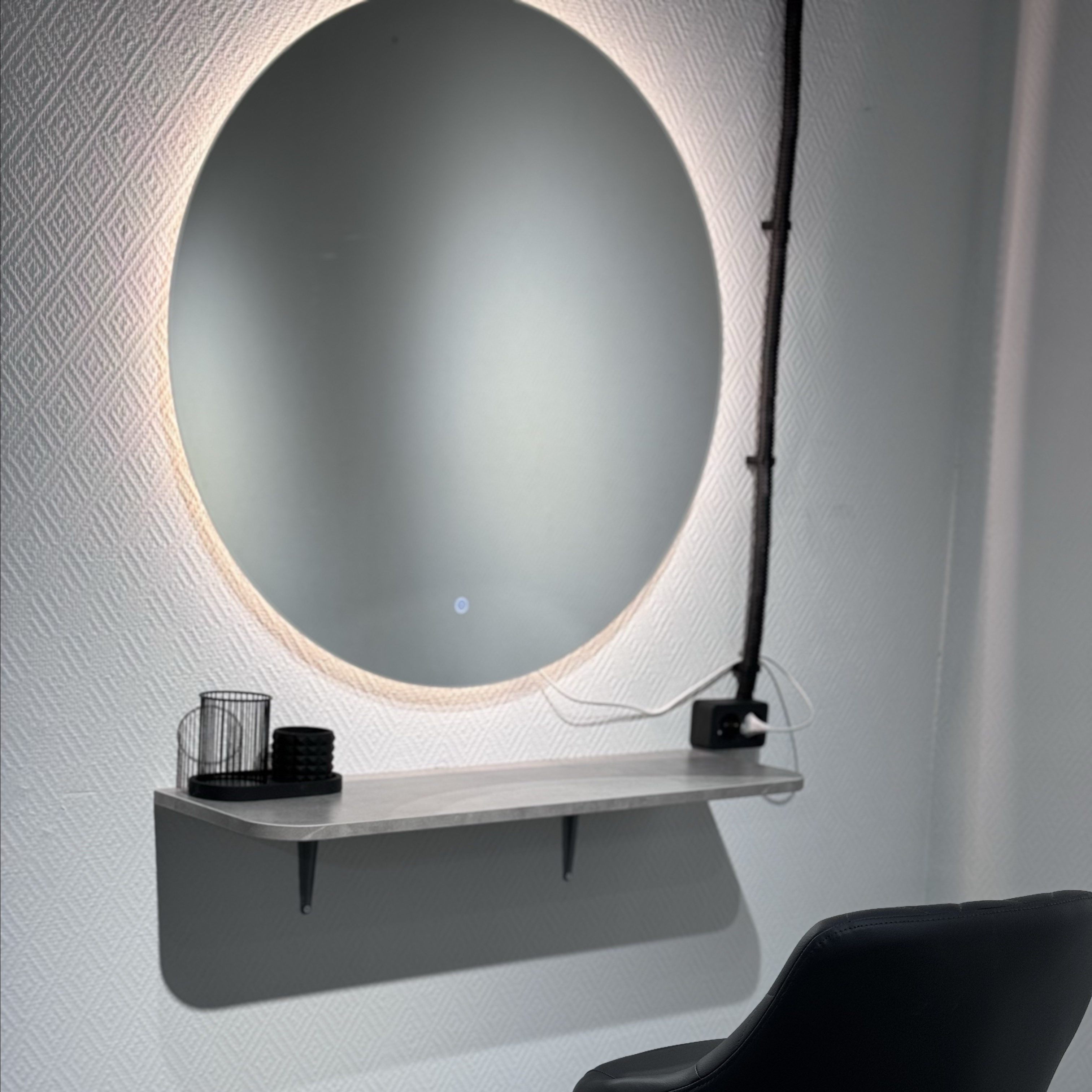 место визажиста/бровиста 2