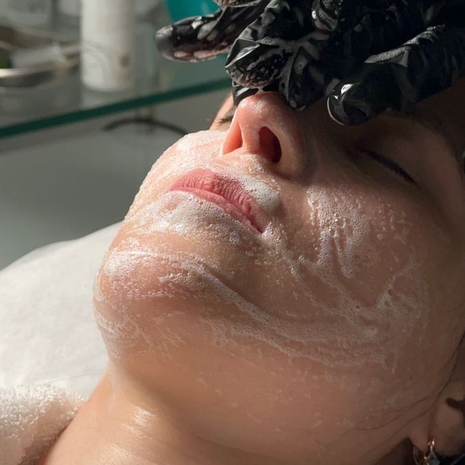 Гигиеническая атравматичная чистка лица