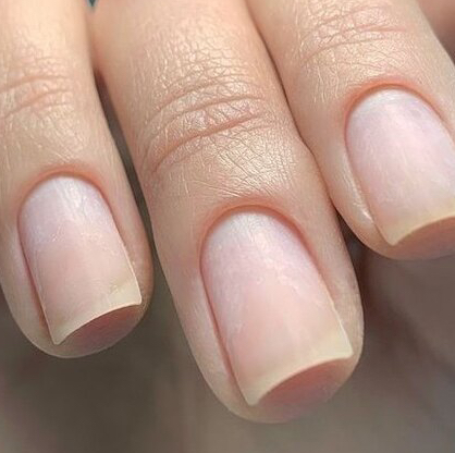 Маникюр без покрытия (со снятием, если требуется)