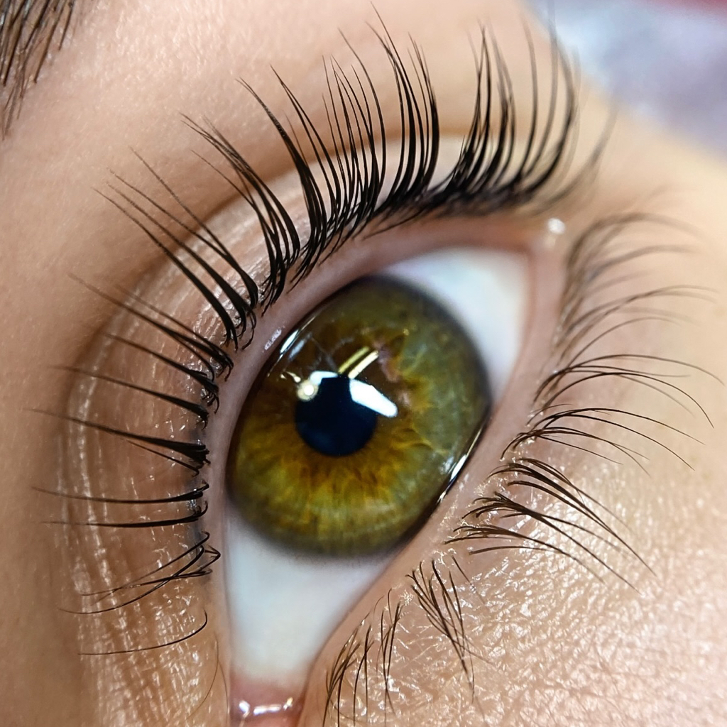 Ламинирование ресниц