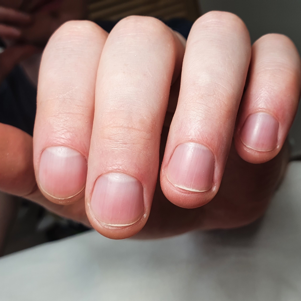 Маникюр мужской