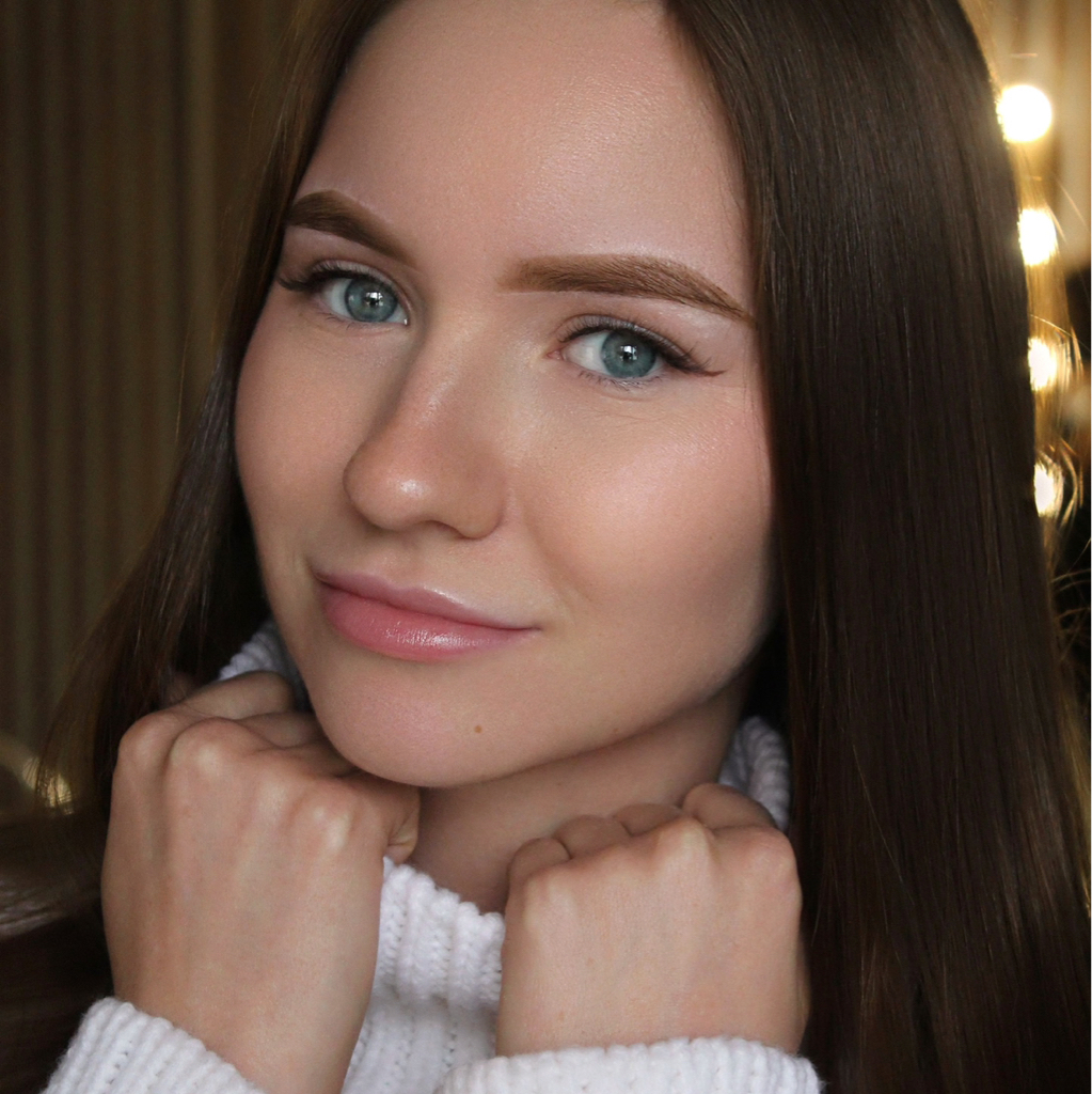 Коррекция и окрашивание бровей