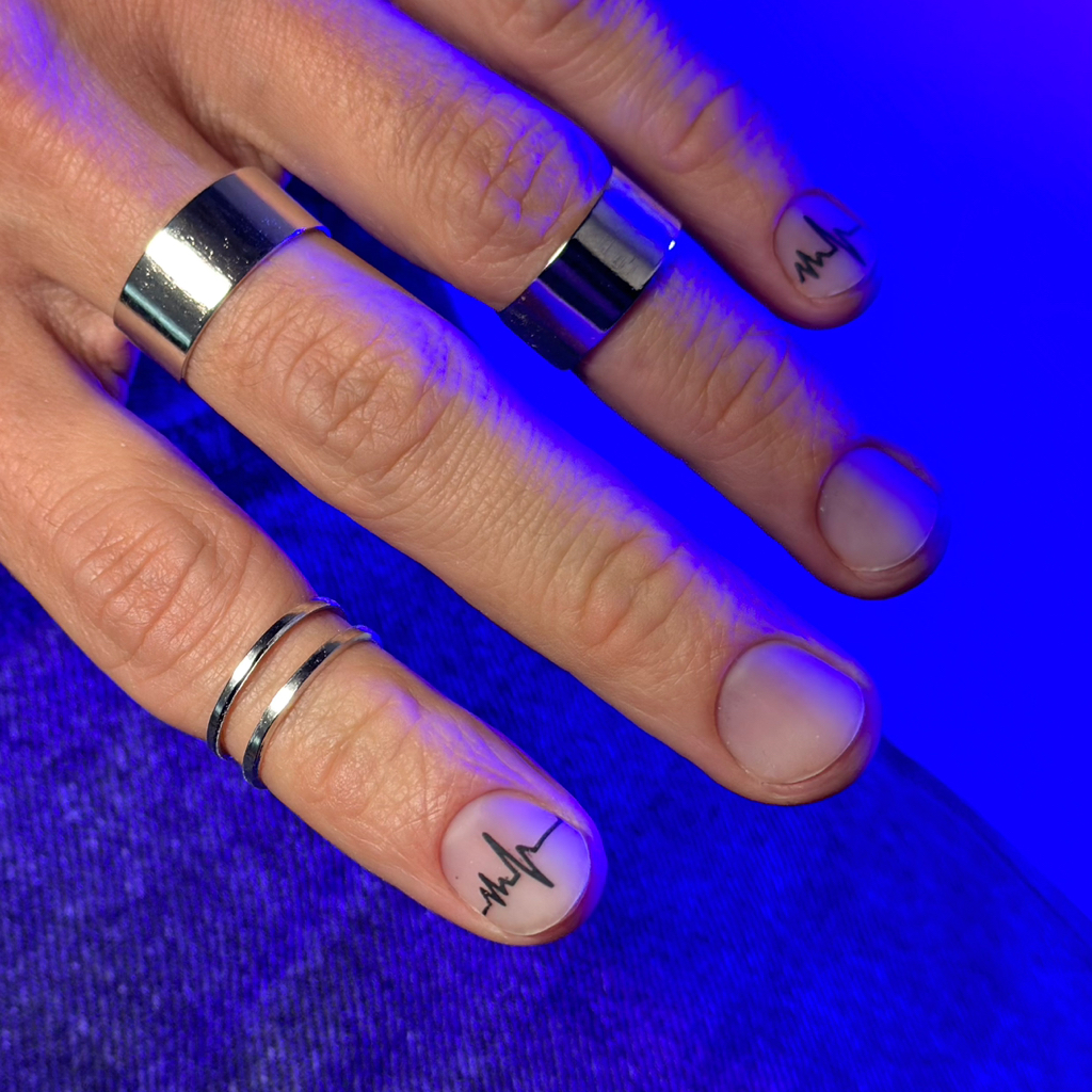 Гигиенический маникюр с покрытием лак