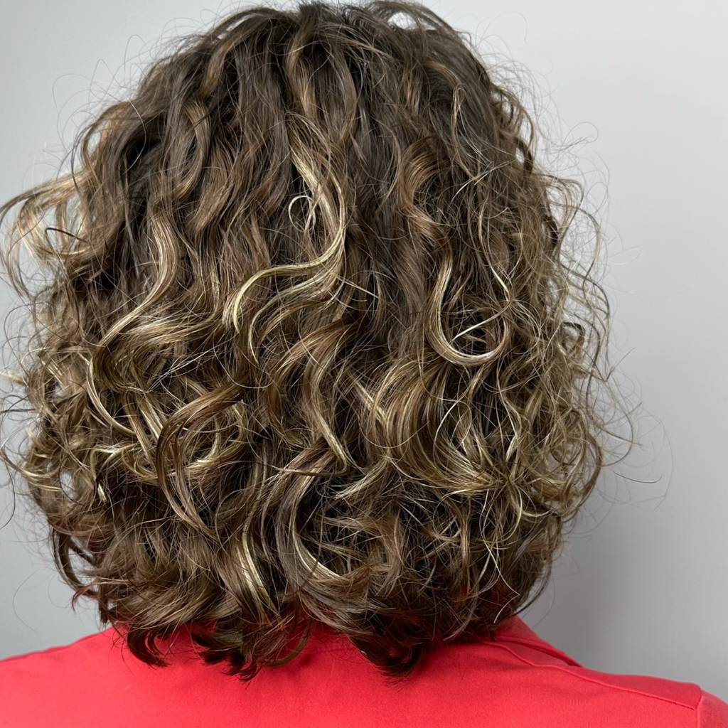 Долговременная био-завивка(аминокислотный комплекс, эффект от процедуры сохраняется 3-6 месяцев)