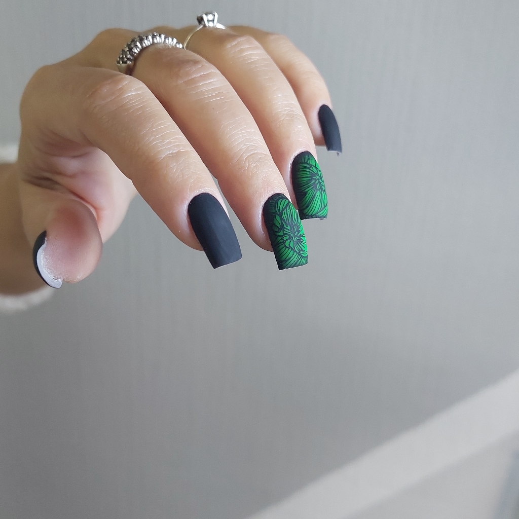 Маникюр/коррекция