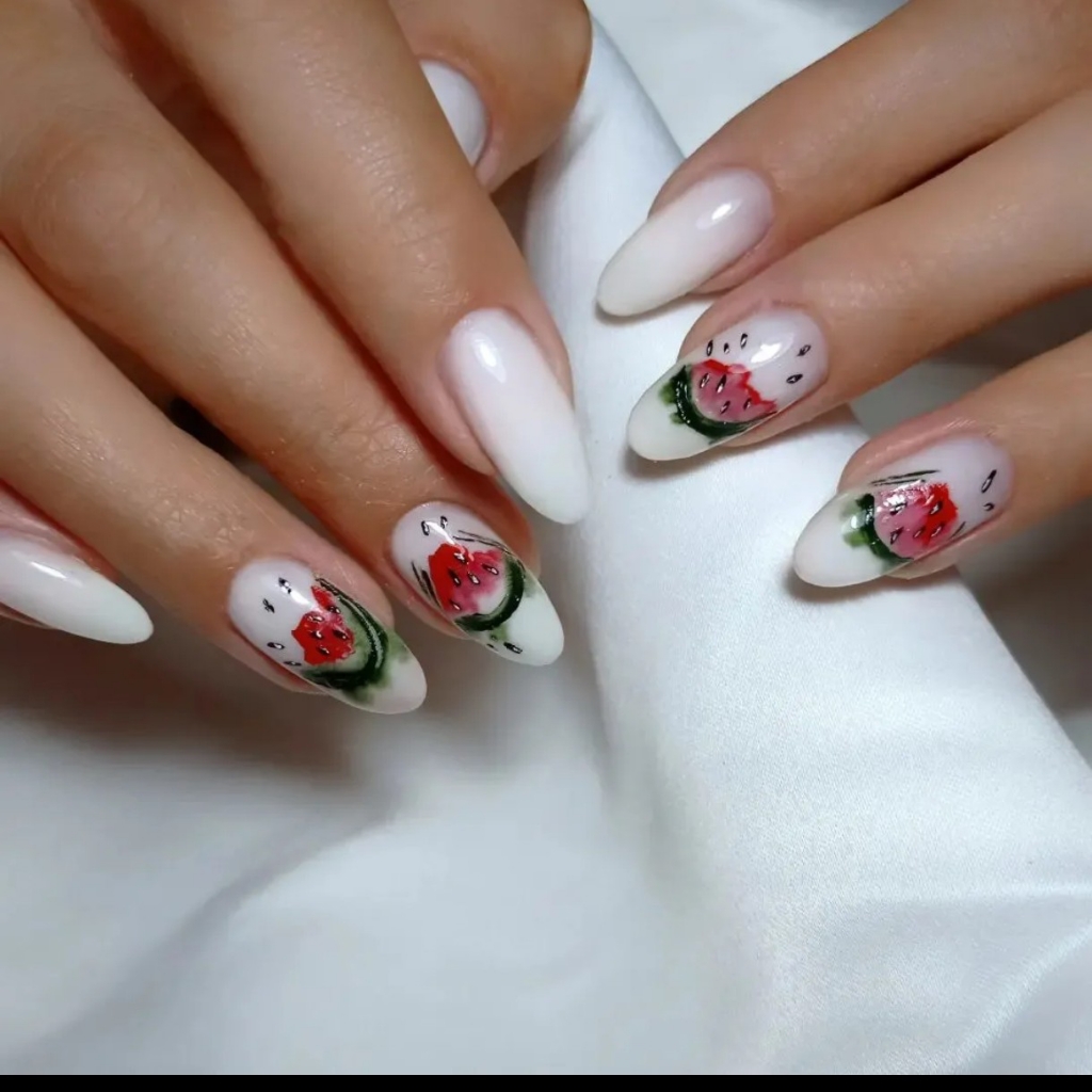 сложный дизайн, френч, стемпинг, стразы