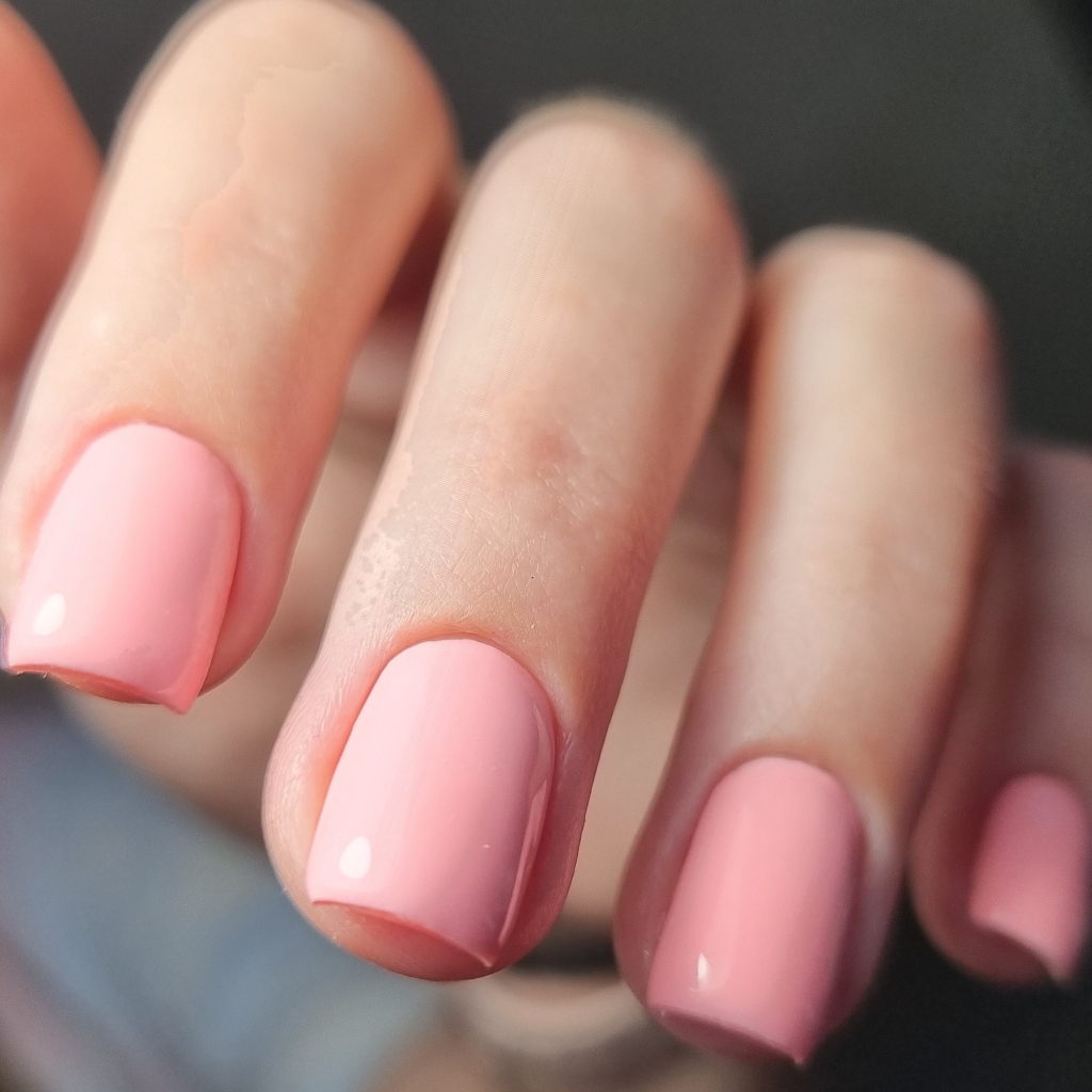 Маникюр с покрытием гель-лак