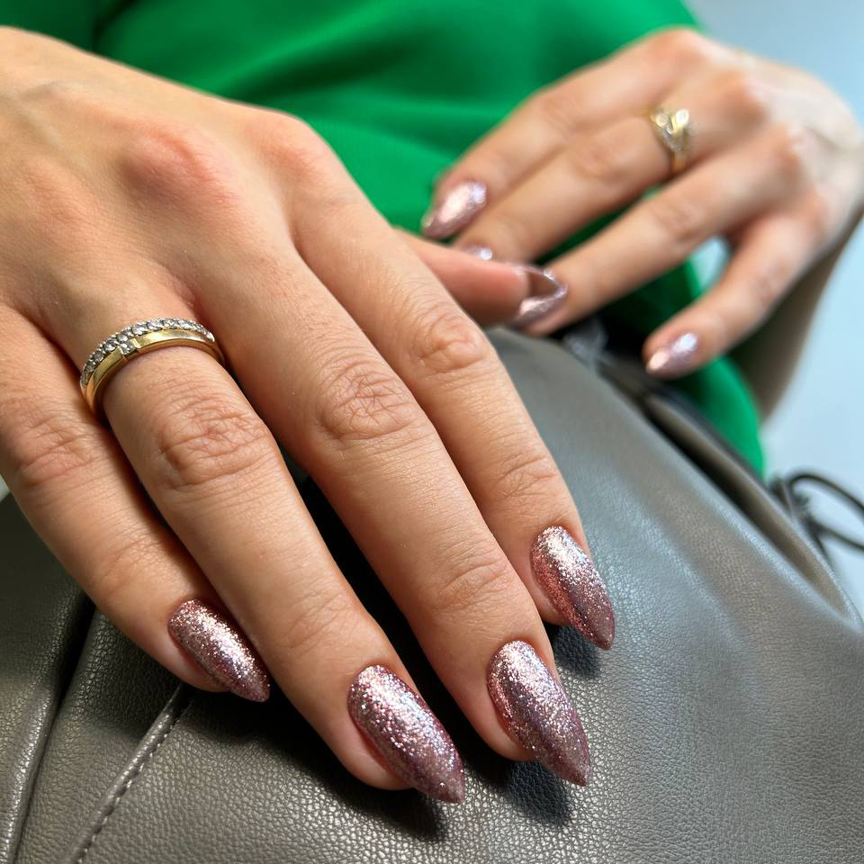 Маникюр с покрытием гель  без снятия