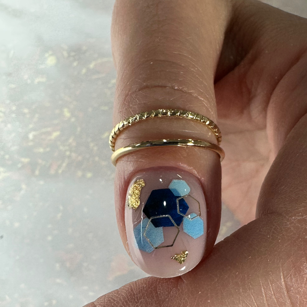 Наращивание 1 ногтя