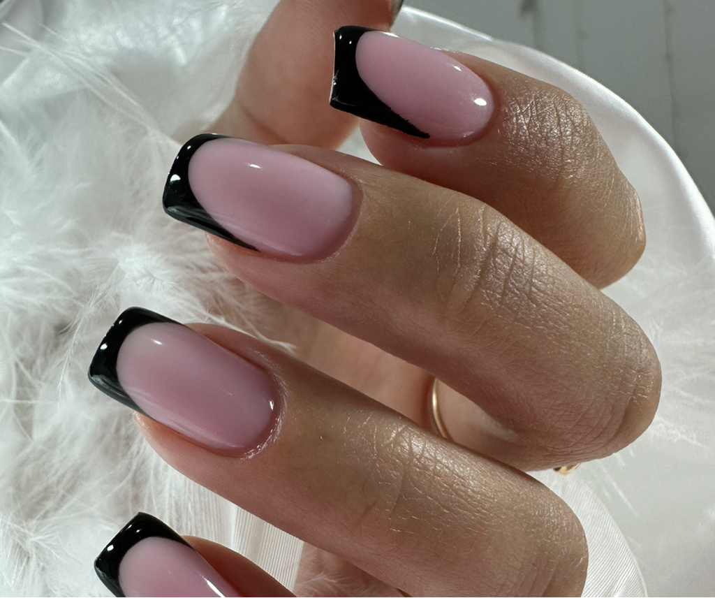 Снятие/Маникюр/укрепление гелем/покрытие гель лаком/минимальный дизайн