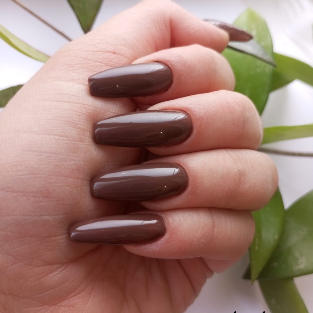 Наращивание ногтей