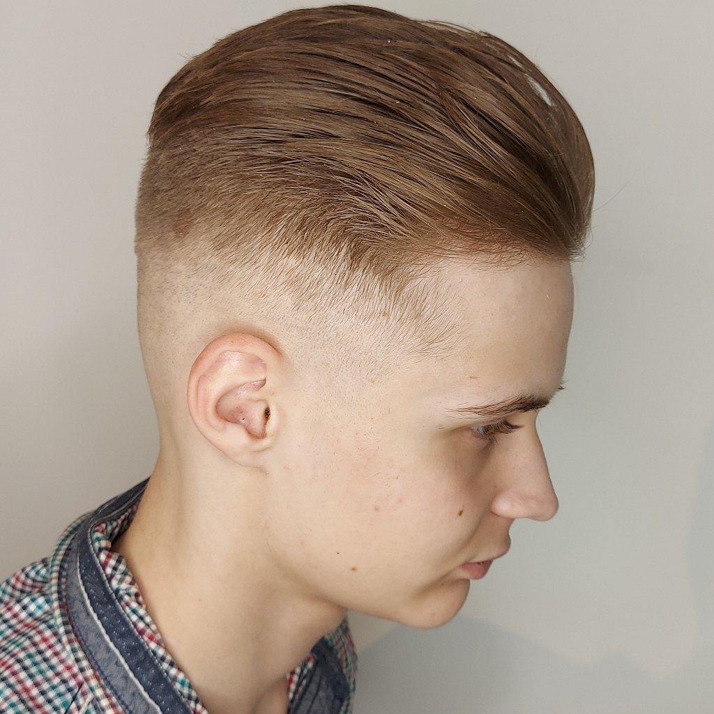 Мужская стрижка (Мытье, стрижка и стайлинг).