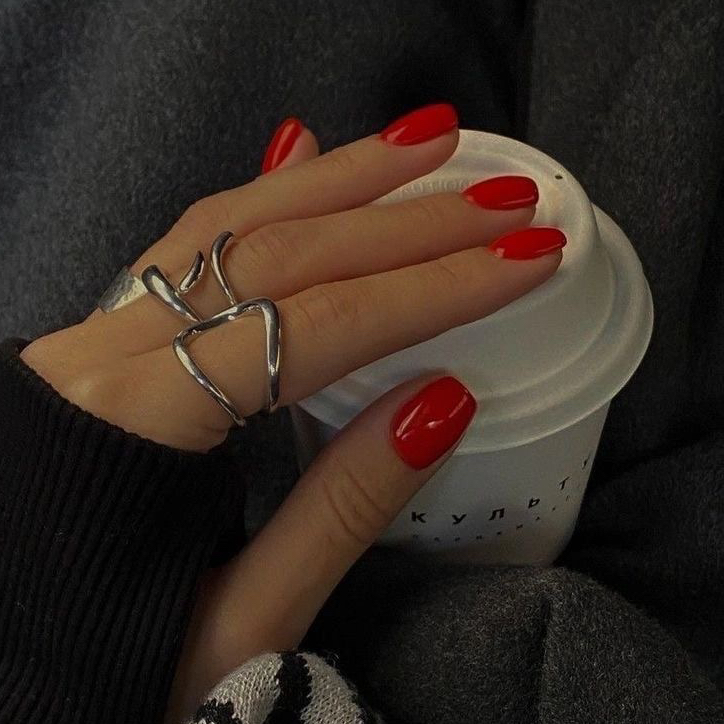 Маникюр с покрытием гель-лак