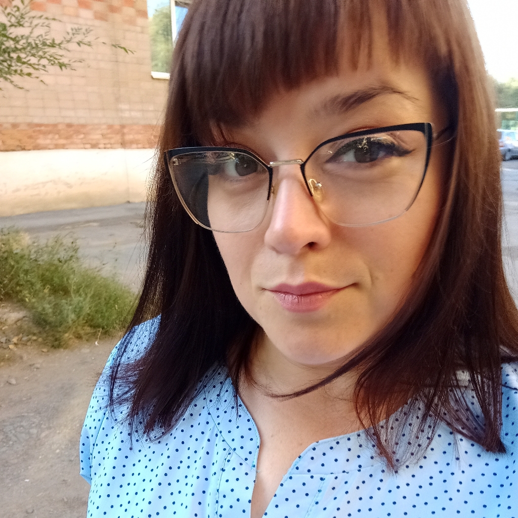 Яна Яськова