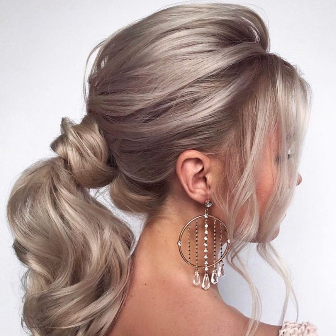 Вечерняя прическа