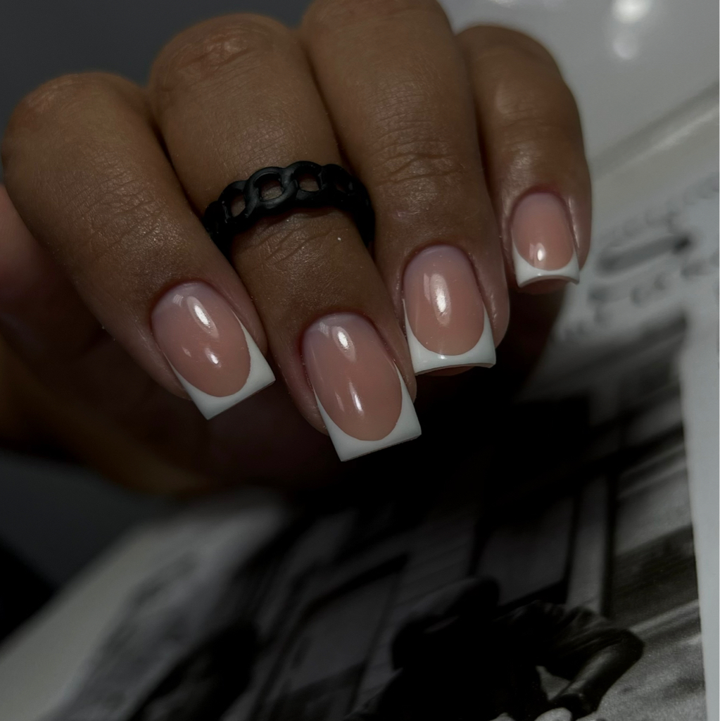 Комби-маникюр Архитектура гелем Френч