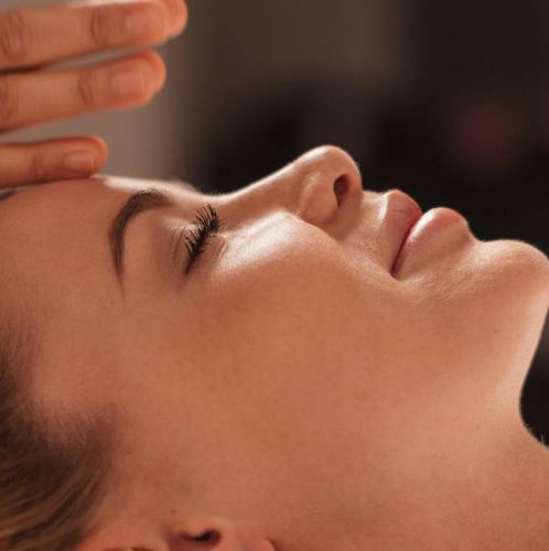 Скульптурный массаж лица