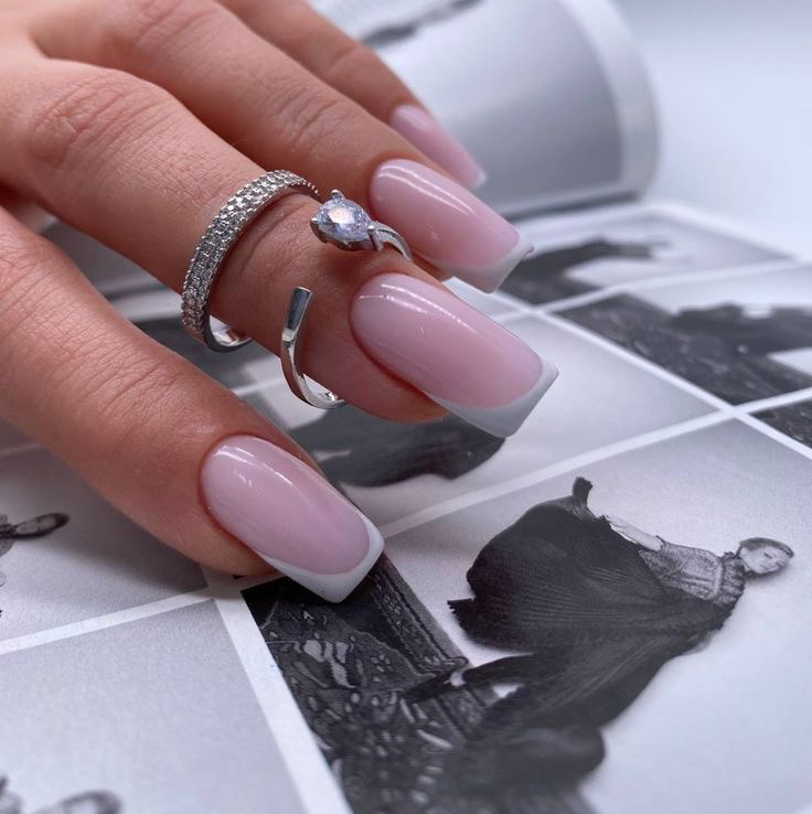 Комбинированный маникюр + покрытие (френч/беби бумер)