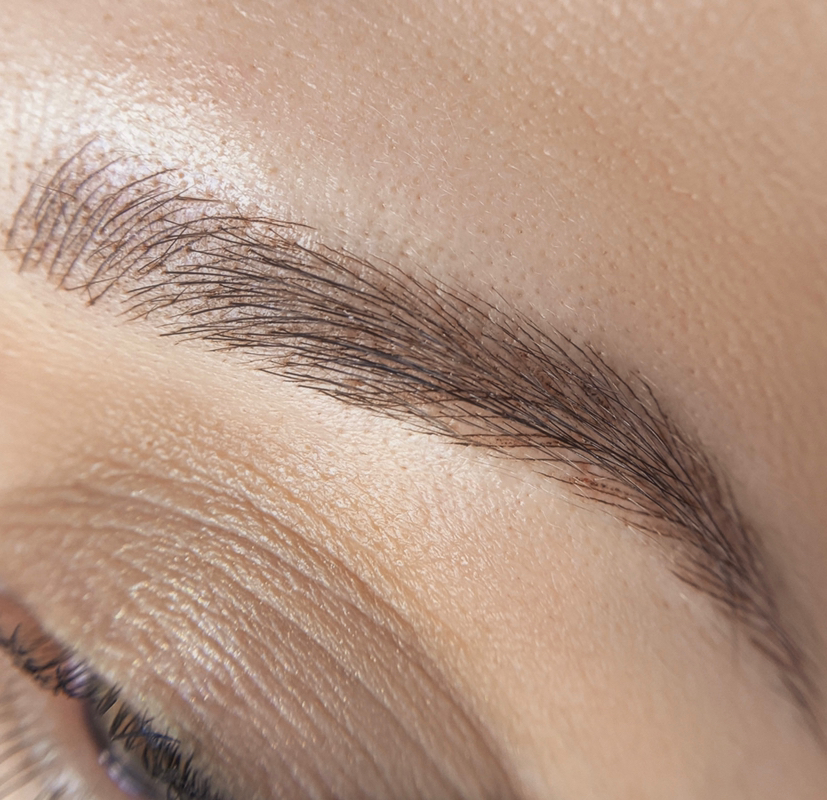 Микроблейдинг бровей