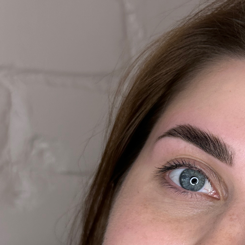 окрашивание бровей