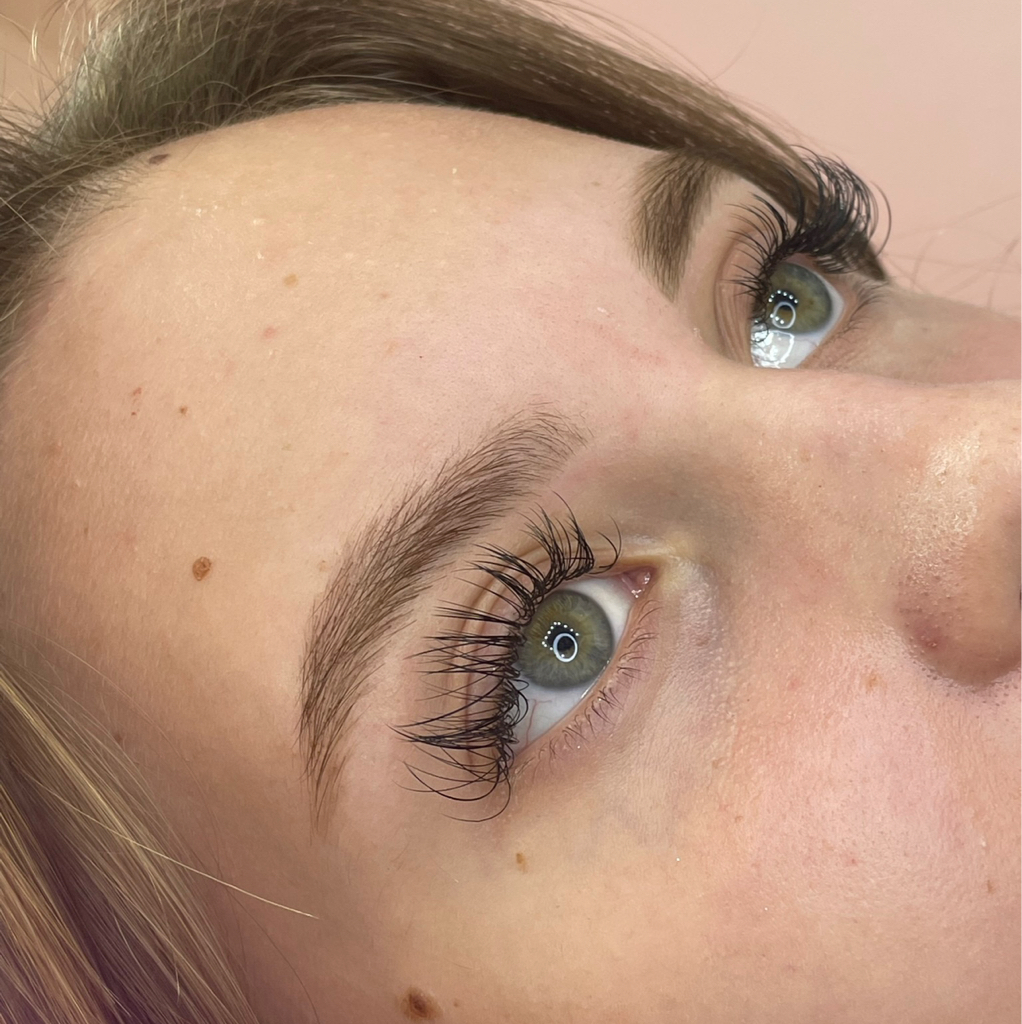 Коррекция и окрашивание краской