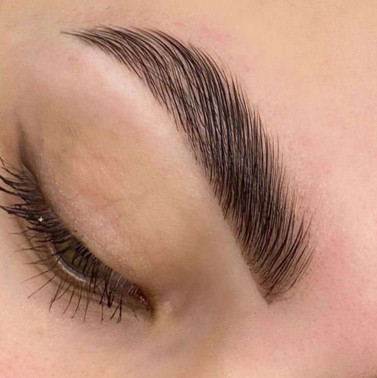 Окрашивание бровей