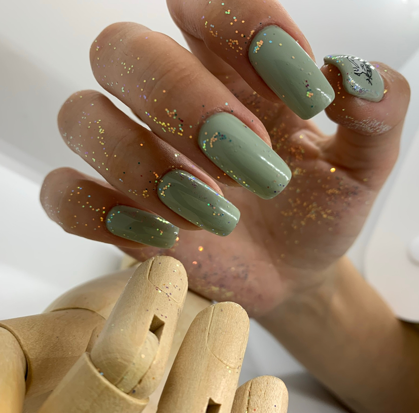 Маникюр+покрытие гель-лак