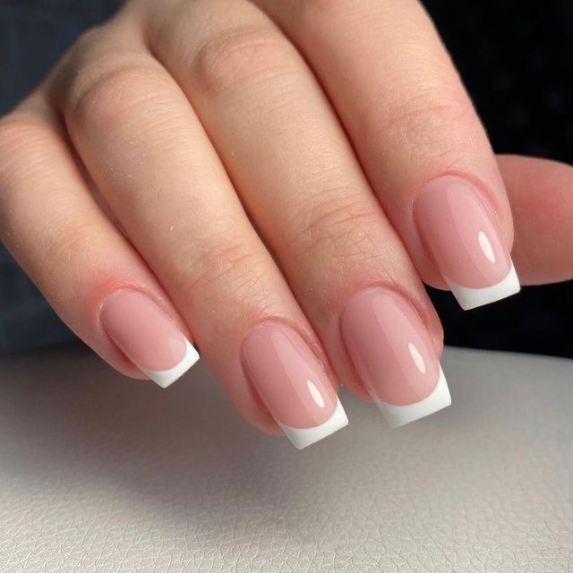 «Френч» + к стоимости услуги маникюра/педикюра