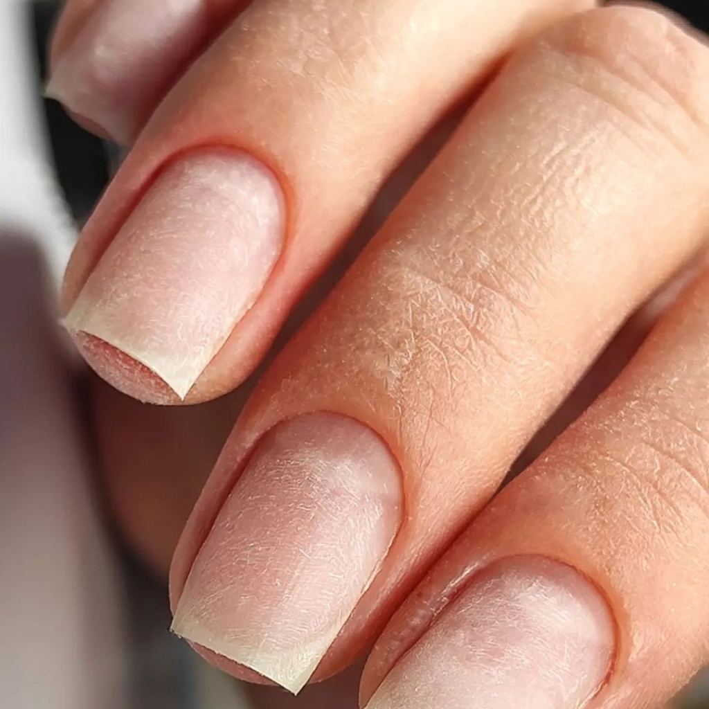 Маникюр ( без дальнейшего покрытия)