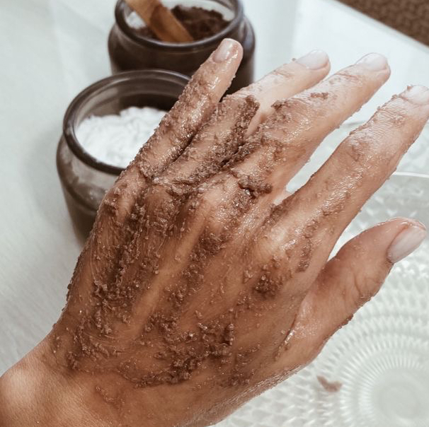 SPA для рук. Скрабирование, обертывание, холодная парафинотерапия.