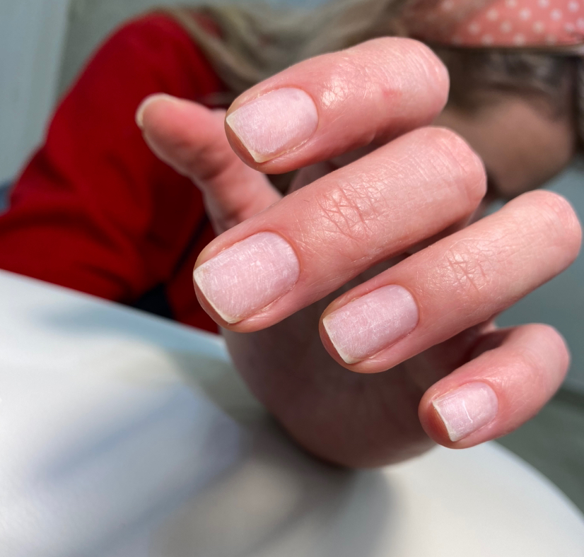 Маникюр классический