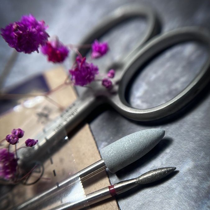 Ремонт ногтя / работа не нашего салона