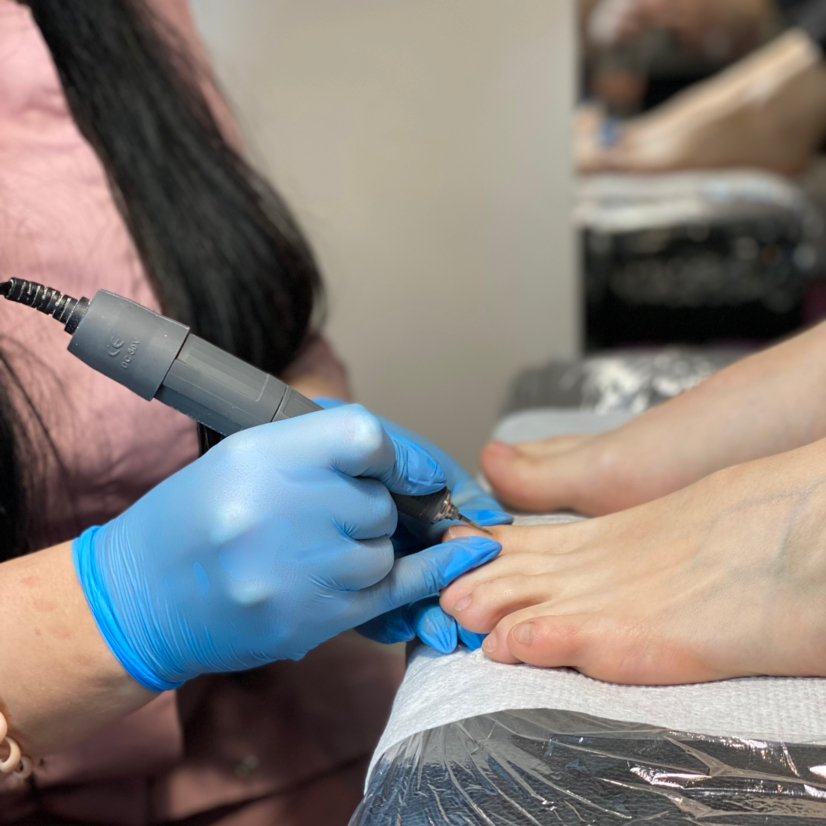 1/2 педикюра (обработка)