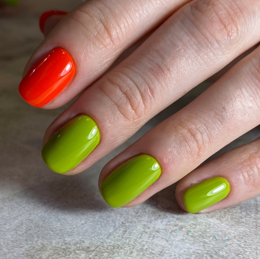 Акция:Маникюр с покрытием гель - лак  (снятие в подарок)