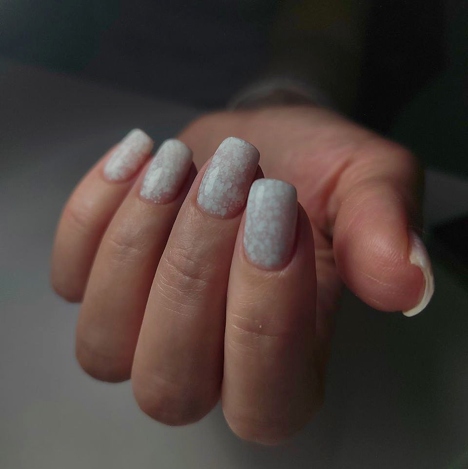 снятие покрытия + маникюр + выравнивание + покрытие + дизайн