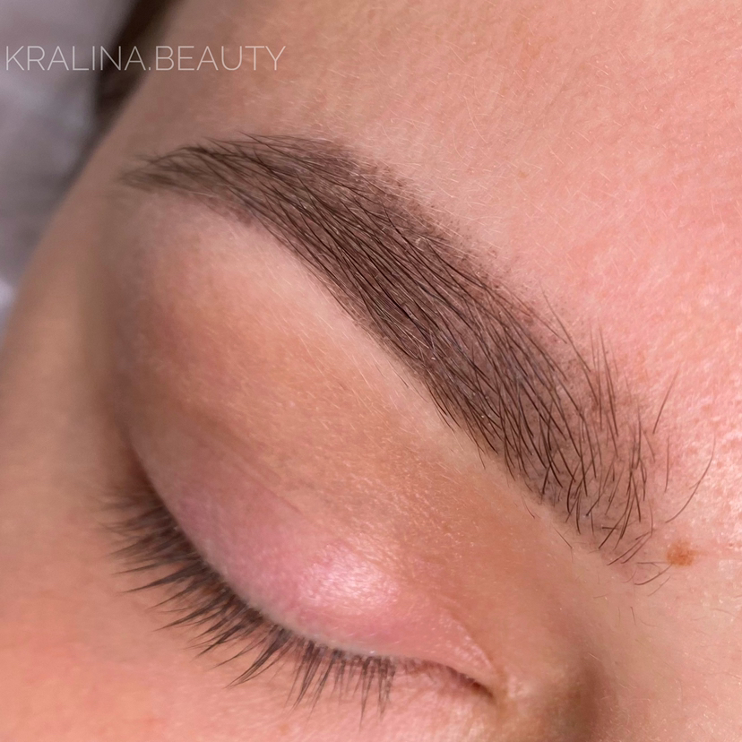 Перманентный макияж бровей