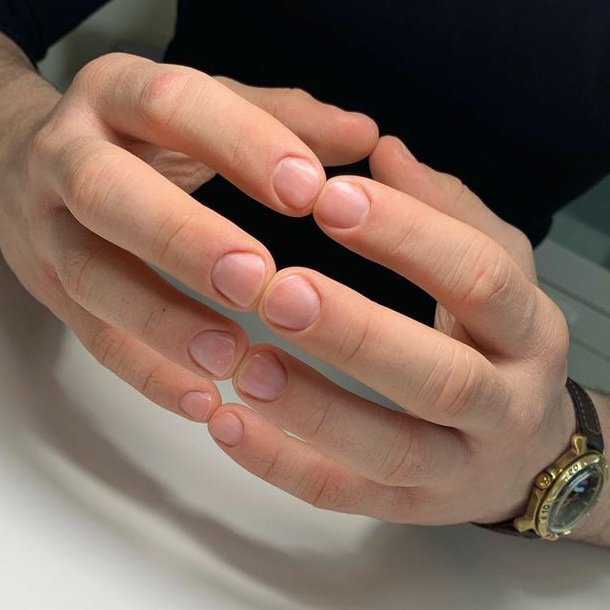 Маникюр мужской