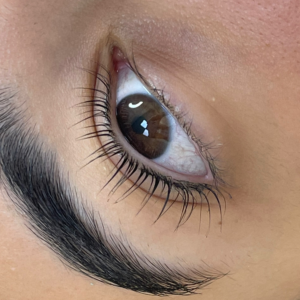 Ламинирование ресниц