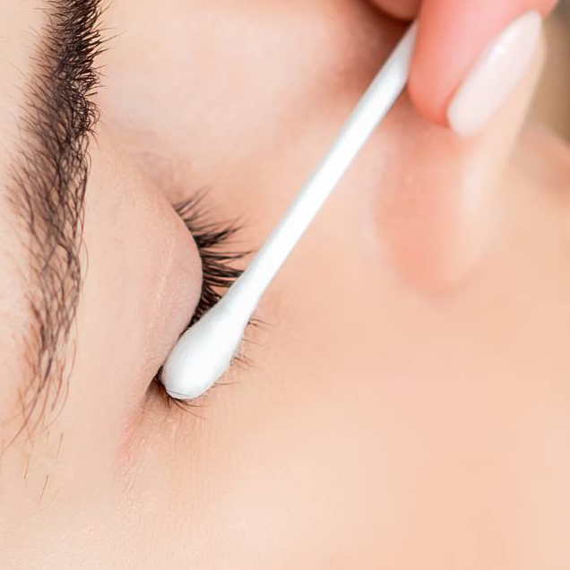 Сняти нарощенных ресниц без последующего наращивания