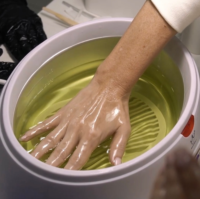 Горячая парафинотерапия