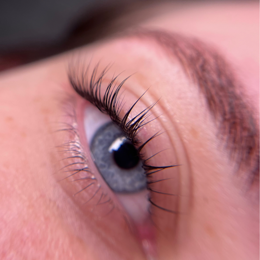 Ламинирование ресниц