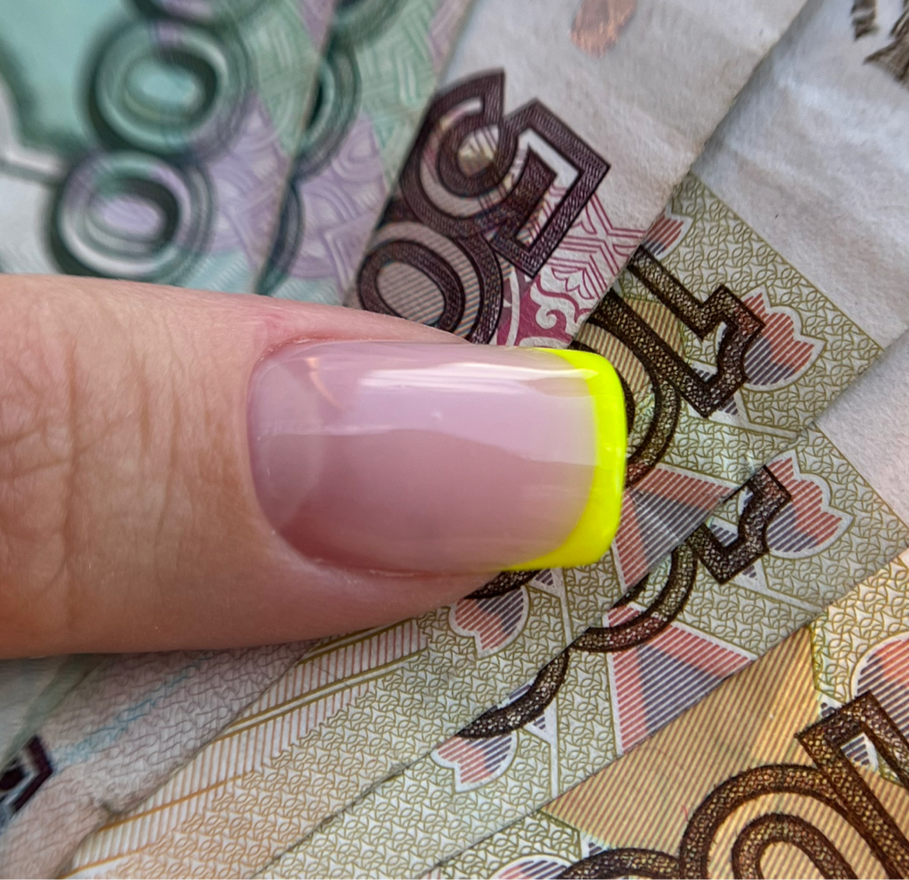 Маникюр френч