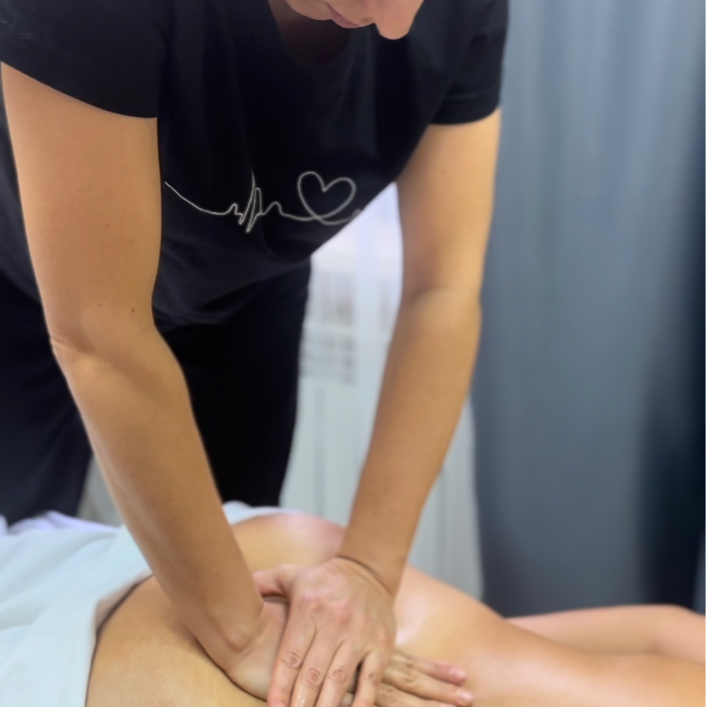 Массаж спины + вакуумные банки