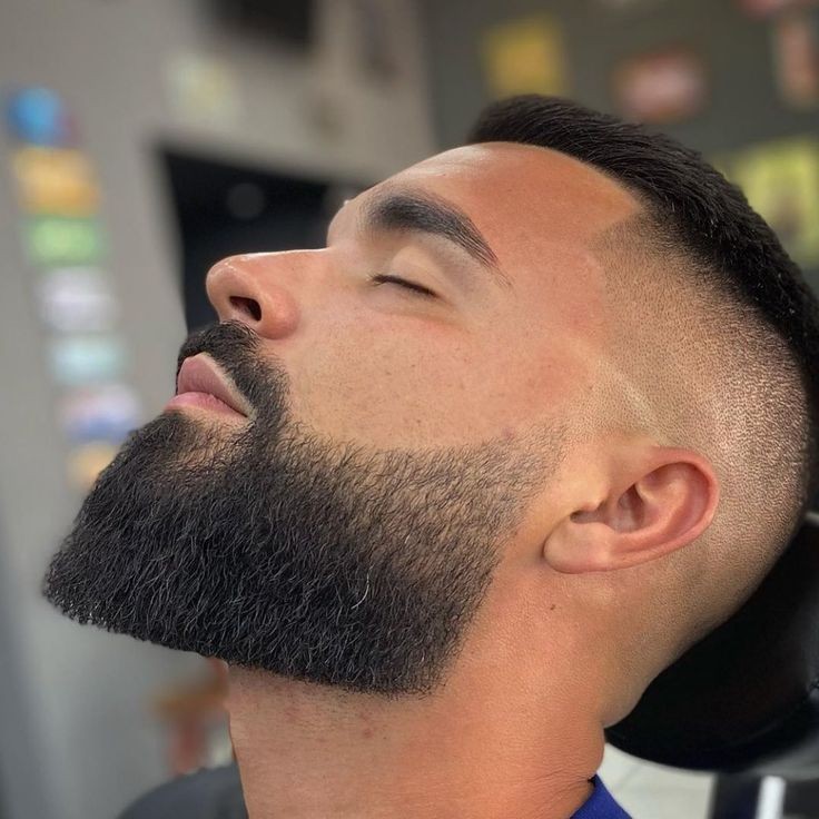 Стрижка бороды и усов