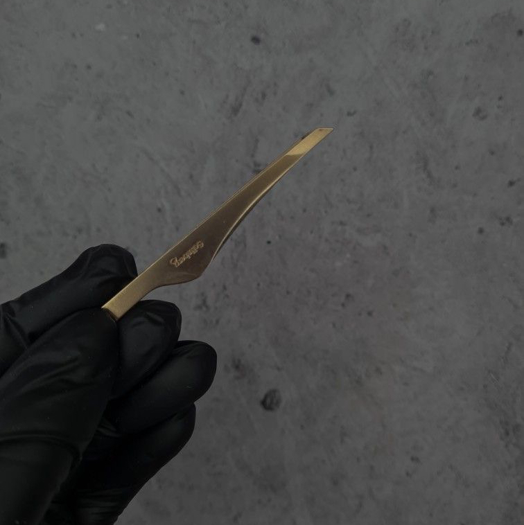 Коррекция бровей (без окрашивания)