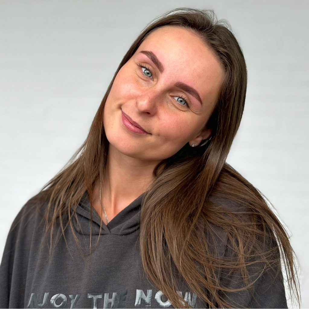 Окрашивание бровей хной + коррекция