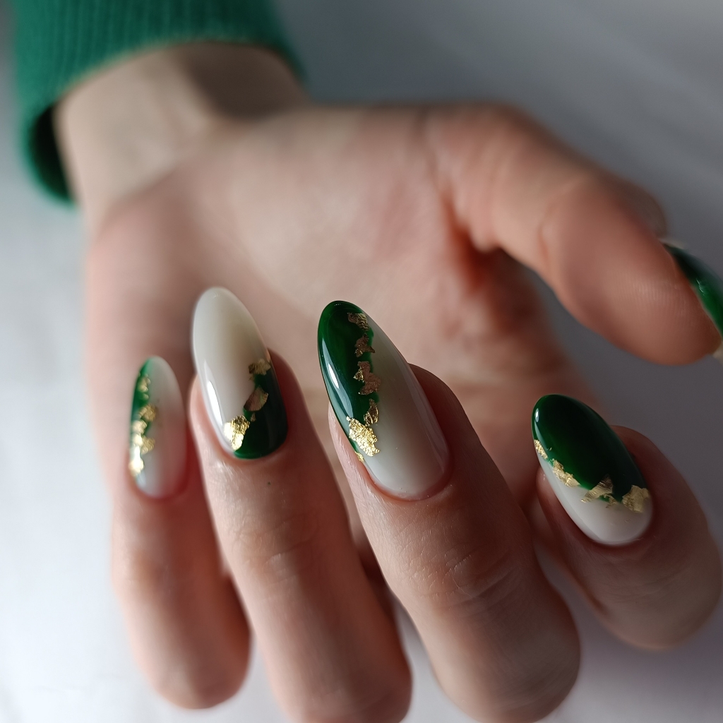 Наращивание ногтей