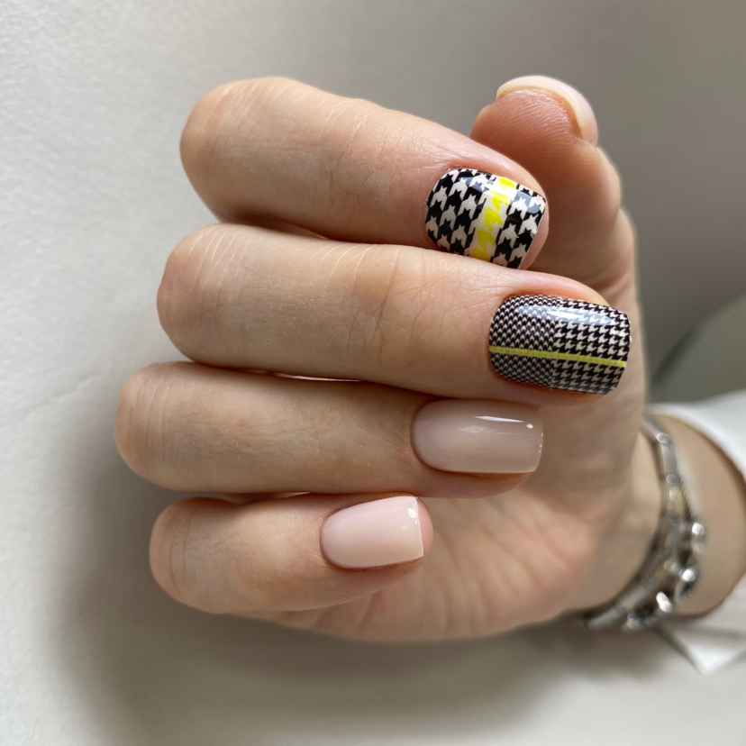 Маникюр + гель-лак с дизайном