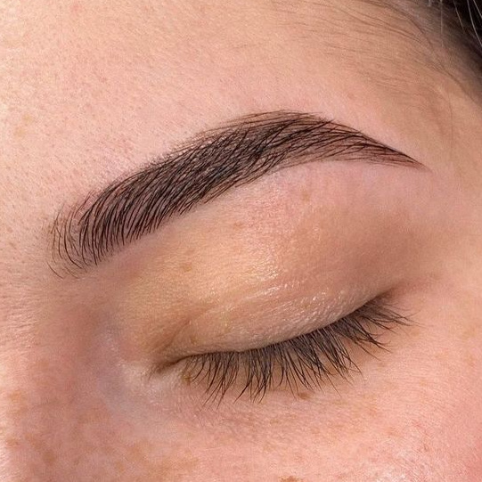 Комплекс оформление + окрашивание бровей краской