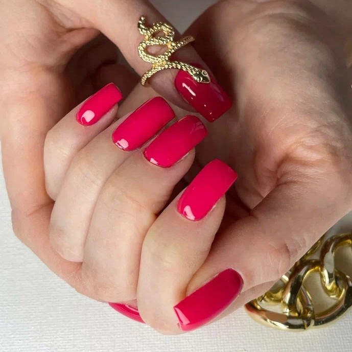 Маникюр с покрытием гель-лак